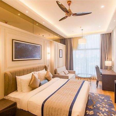 Hotel The Cove Wing Panchkula Zewnętrze zdjęcie