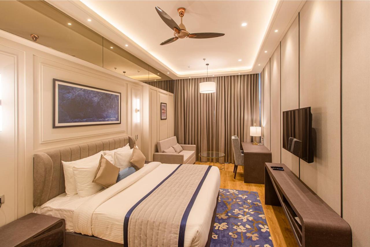 Hotel The Cove Wing Panchkula Zewnętrze zdjęcie
